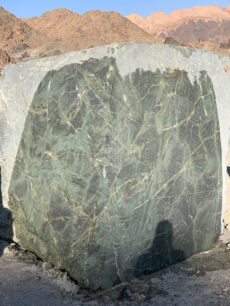 Arlo-Granite-Serpentine-p1